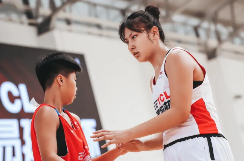 坛霸主, 亚青赛