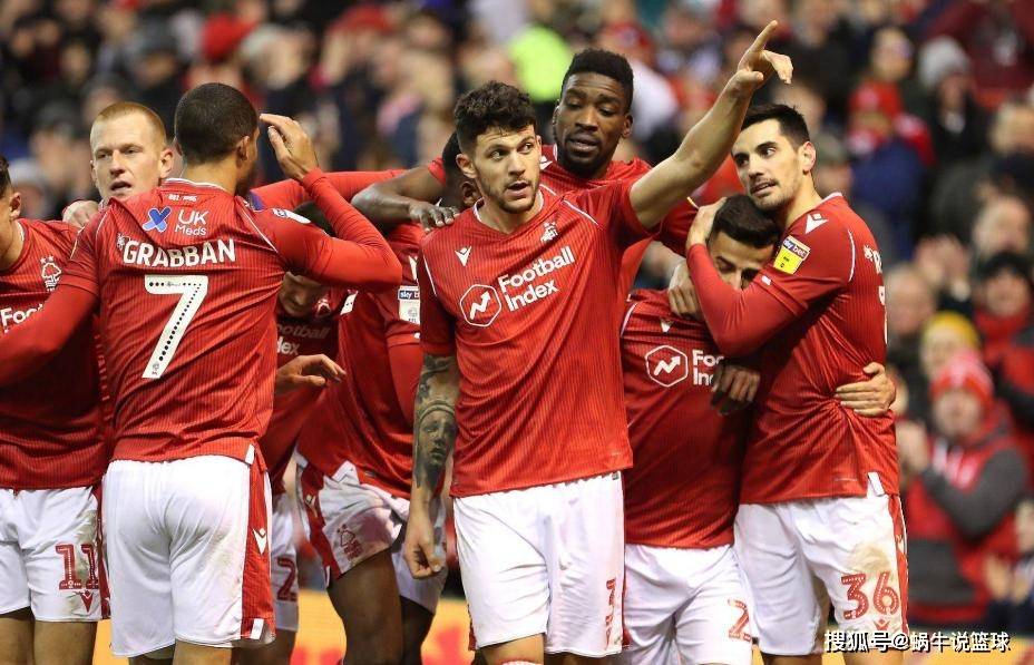 万英镑的收, 并主动降薪, 季欧冠更是 万英镑的收, 并主动降薪, 季欧冠更是