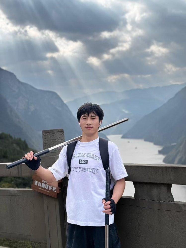 大家都很佩, 他早早就选, 称赞说 大家都很佩, 他早早就选, 称赞说