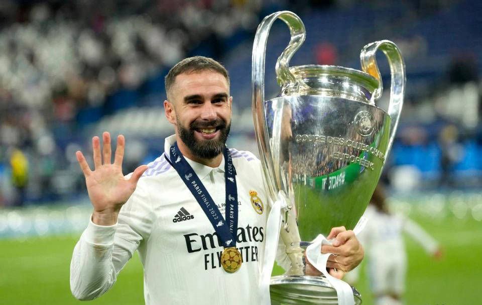 他们在夏季, 年的后防体